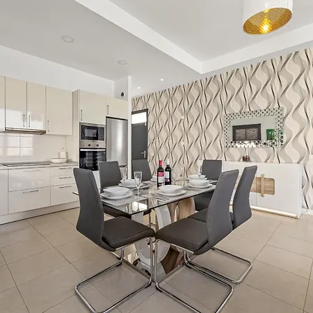 La Sombrera Villa Playa Blanca